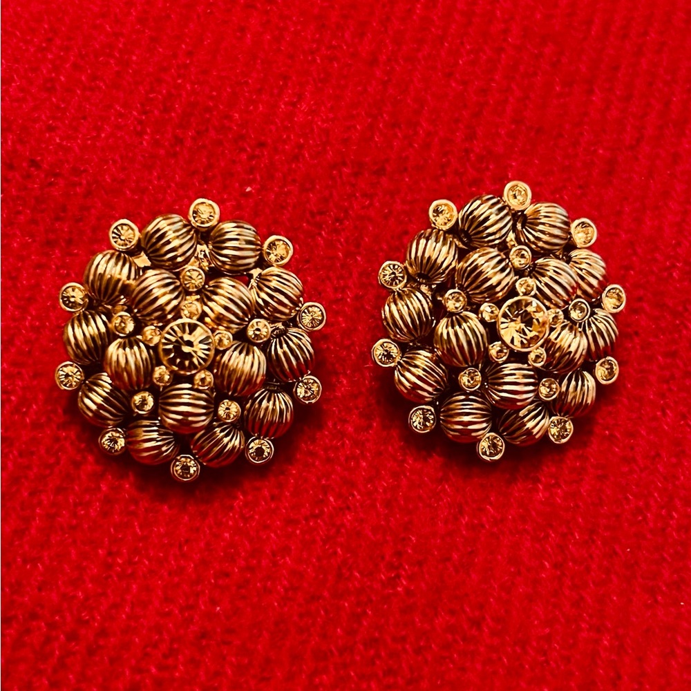 Vintage Joan Rivers Golden Celebration Clip-on Earrings in Mint Condition
